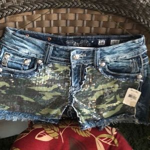Miss me sequins camouflage print shorts